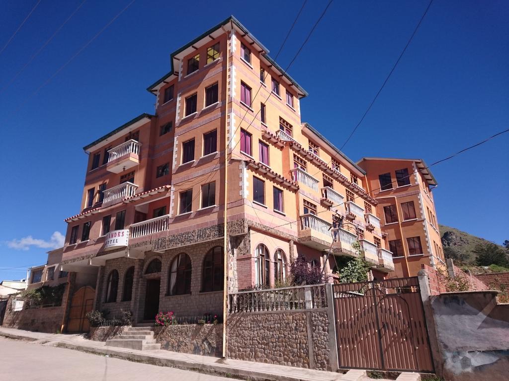 Hostal Real Los Andes Del Lago Copacabana  Exterior photo