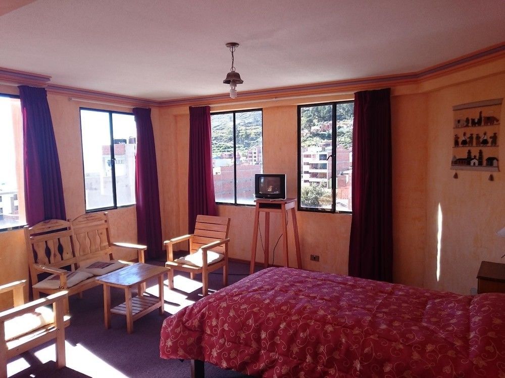 Hostal Real Los Andes Del Lago Copacabana  Exterior photo