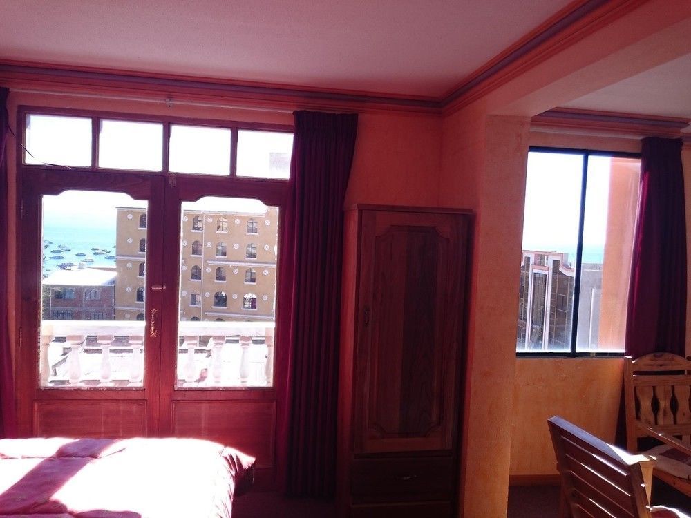 Hostal Real Los Andes Del Lago Copacabana  Exterior photo